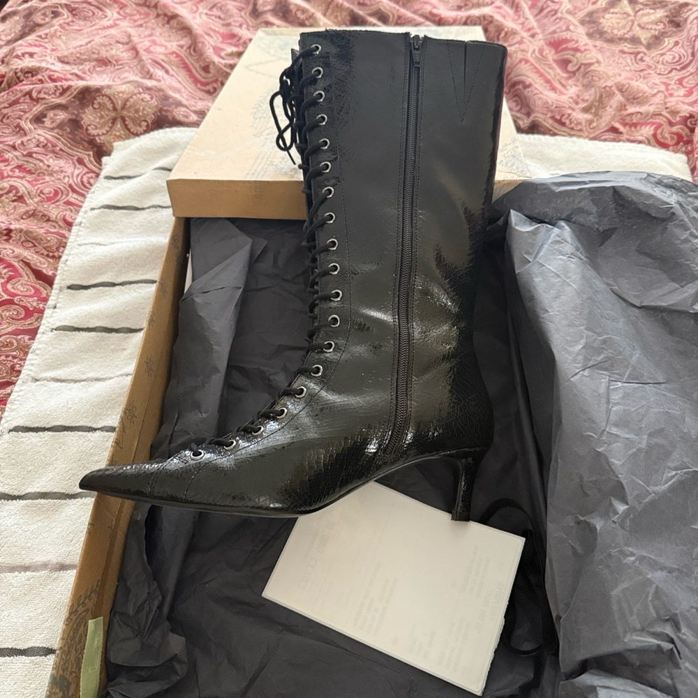 Free People FP Collection Kayla Lace Up Boot (black) size 9 only worn a 4x